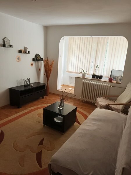 Pacii Metrou 5 minute pe jos, 2 Camere, Mobilat, Utilat
